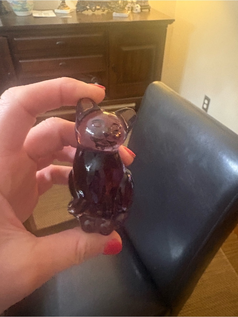 Fenton Purple Glass Cat Figurine - Handheld Decorative Miniature